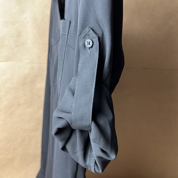 🛍Pre-Loved Express button up with Lacy shoulder area - Picture 10 of 14